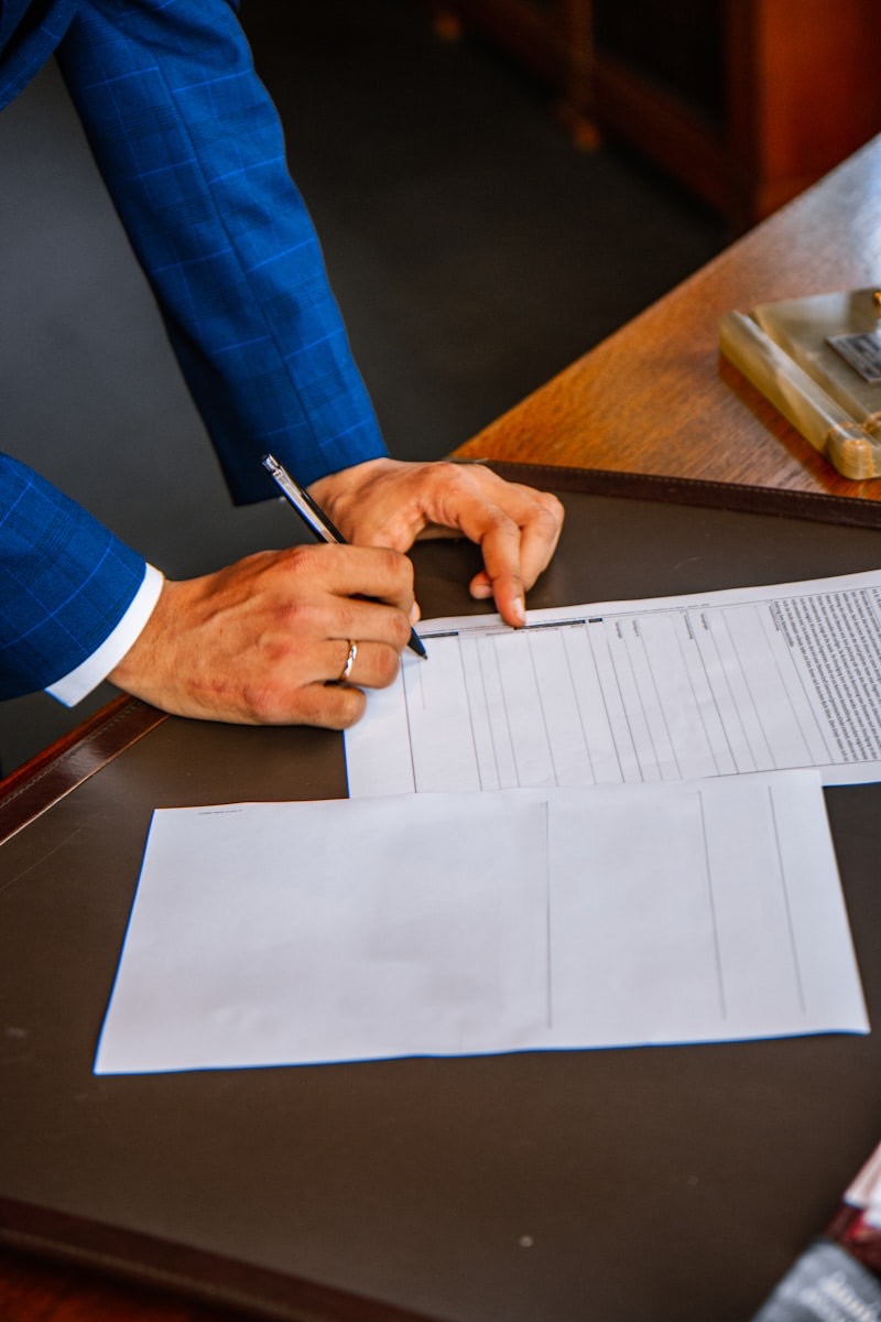 Notary services at Parcel Place Plus
